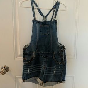 Overall shorts